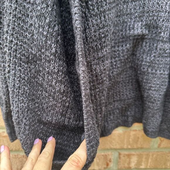 Women's Gray Open-Front Sweater - Picture 2 of 8